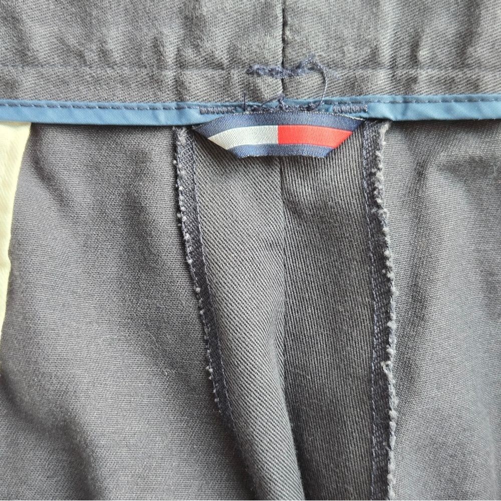 🔥 VINTAGE 90s Tommy Hilfiger Crest Logo Chinos - Navy Pleated Aesthetic 34x30 - Picture 9 of 12